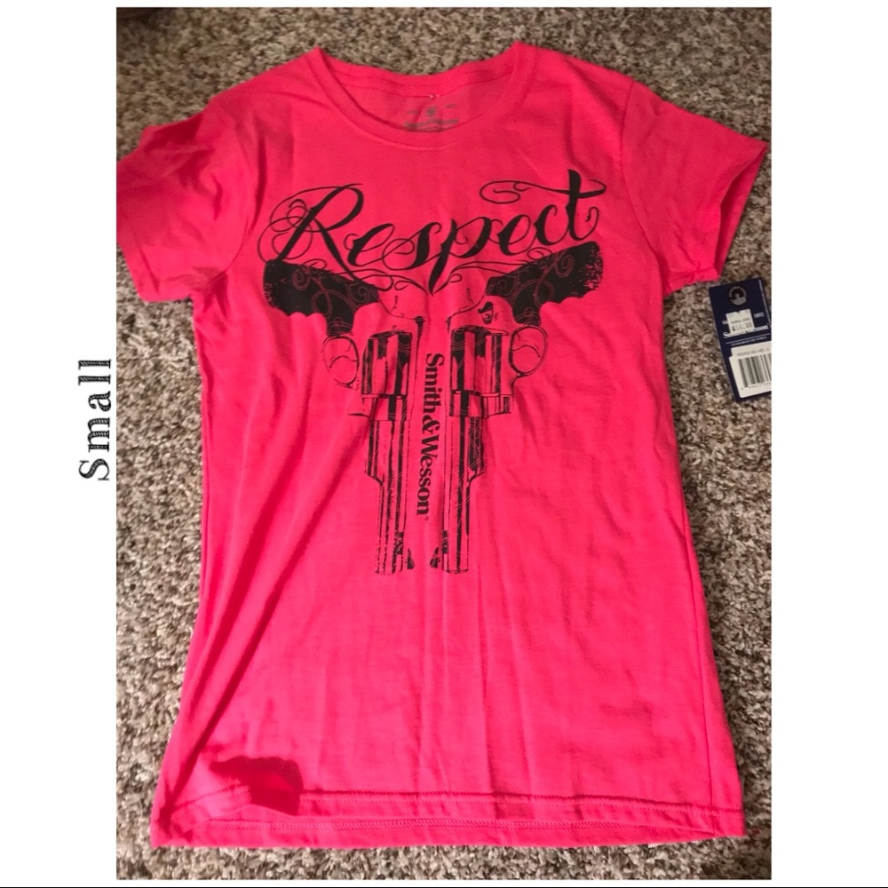 Smith & Wesson short sleeve